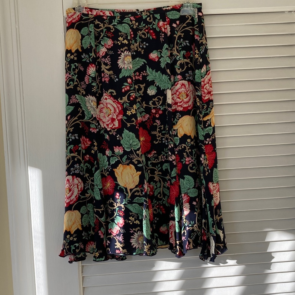 Women’s Skirt